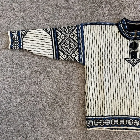 Vintage Dale of Norway Wool Sweater Norwegian Pullover Sweater Ivory Medium - Picture 4 of 16